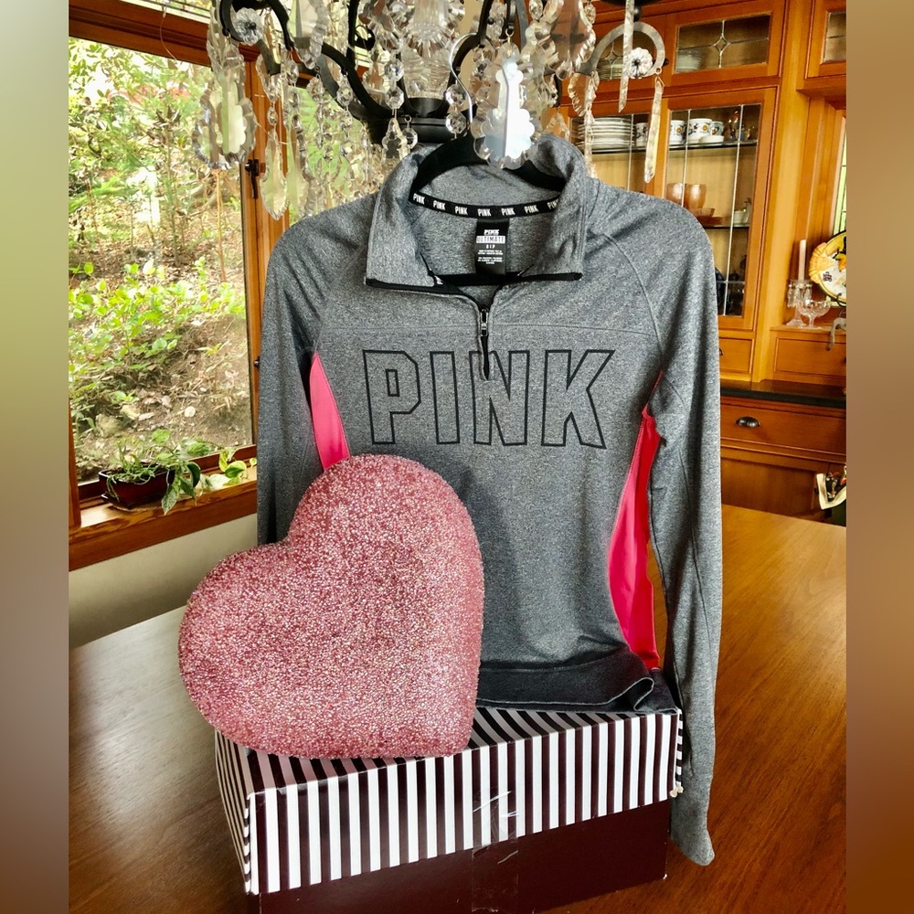 Victoria's Secret PINK Heather Gray & Black Logo Pullover stretch
